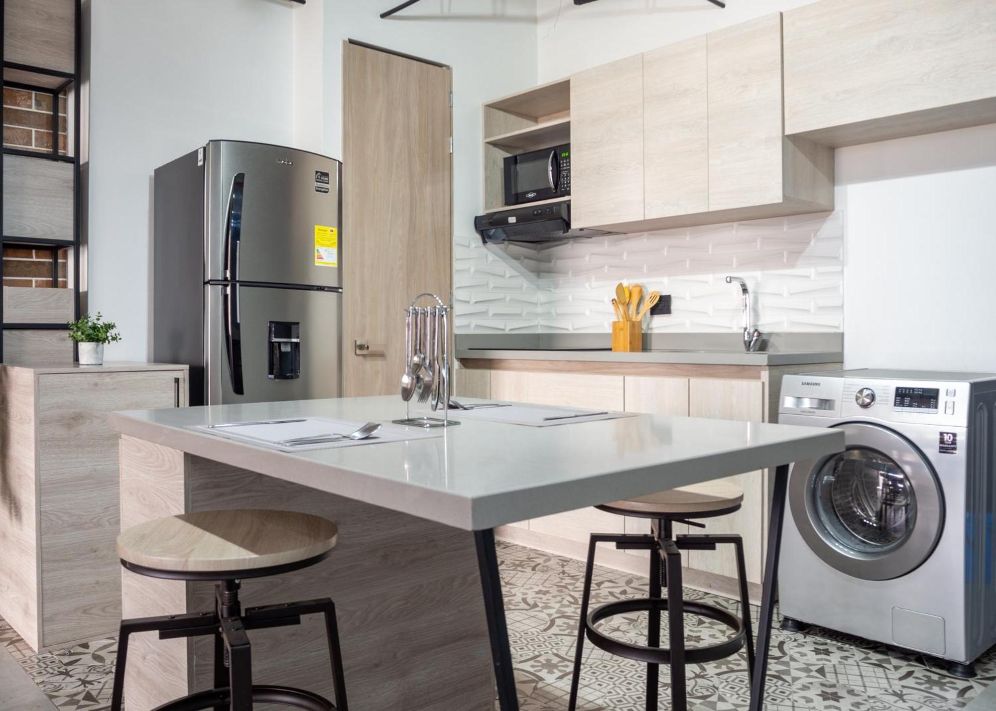 Luxury Laureles Loft Near Dining & Bars Apartamento